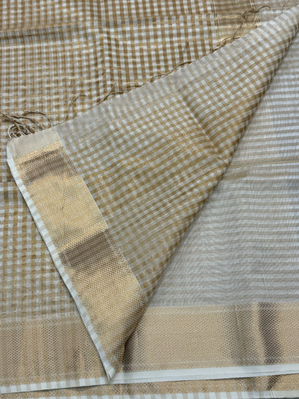 Maheshwari Saree