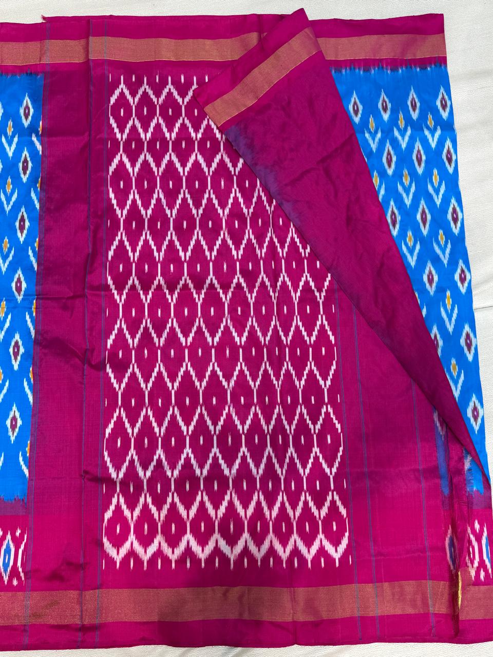 Ikkat pattu saree