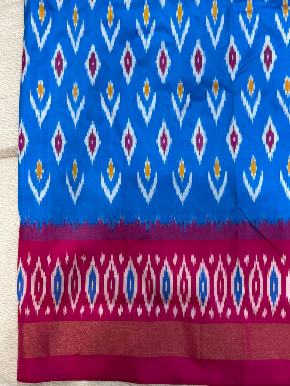 Ikkat pattu saree