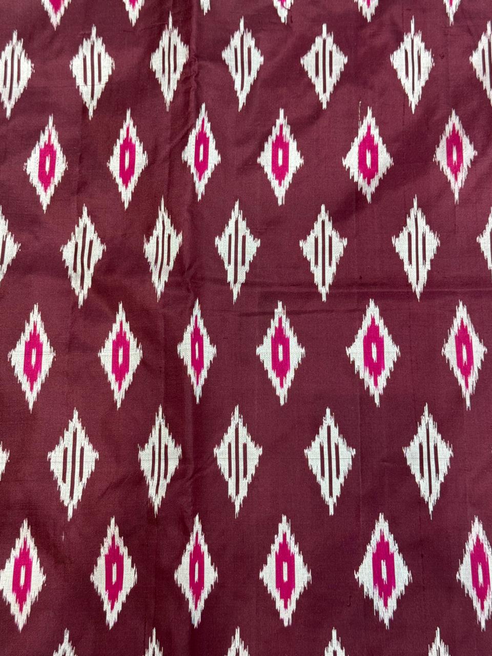 Ikkat pattu saree