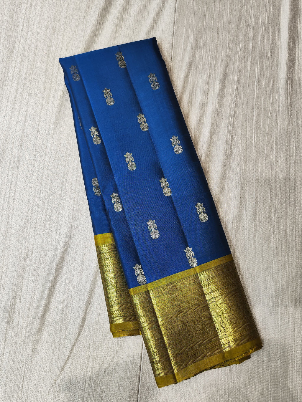Kanchipuram light weight silk saree