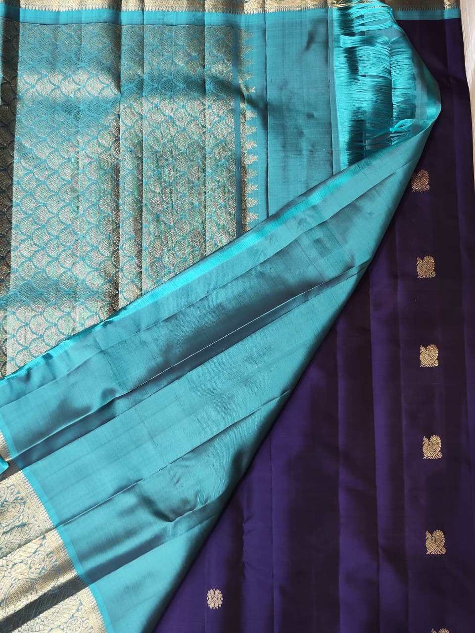 Kanchipuram light weight silk saree.