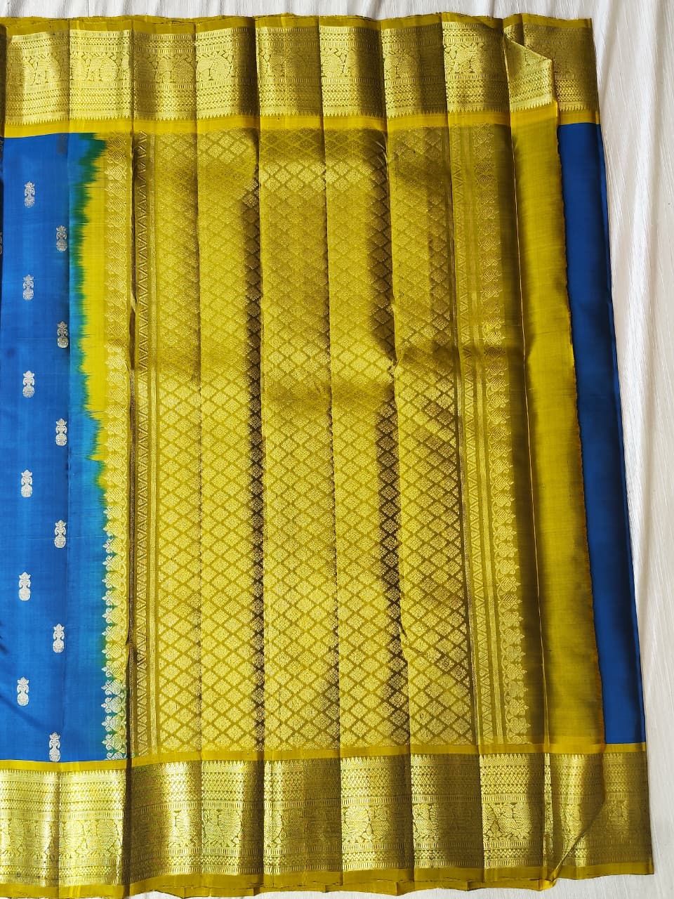 Kanchipuram light weight silk saree