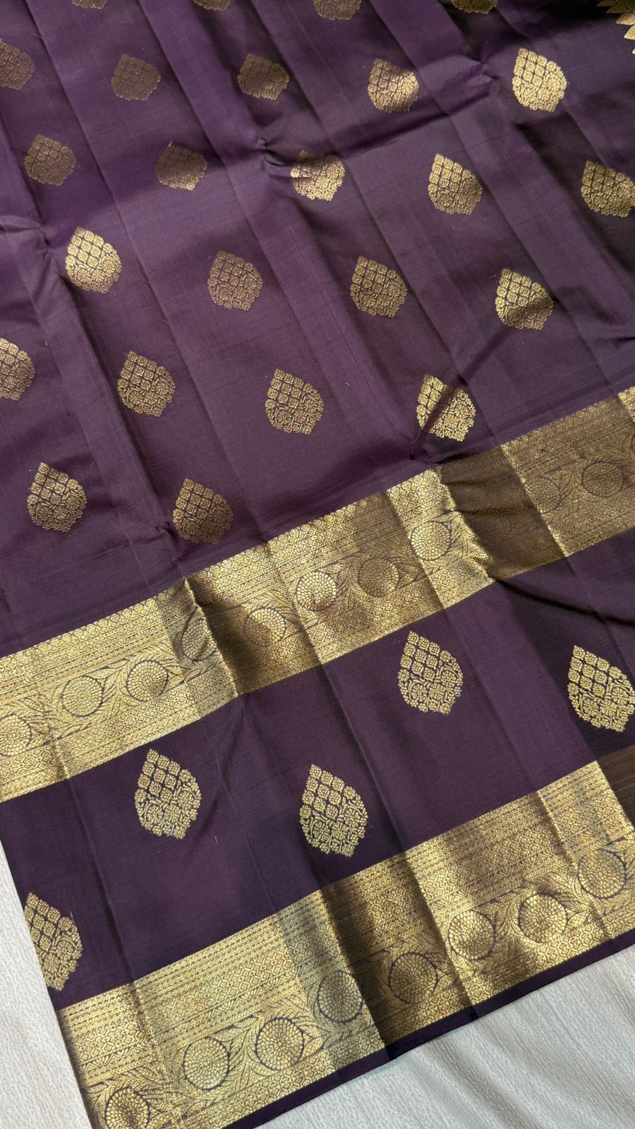 Kanchipuram gap border silk saree