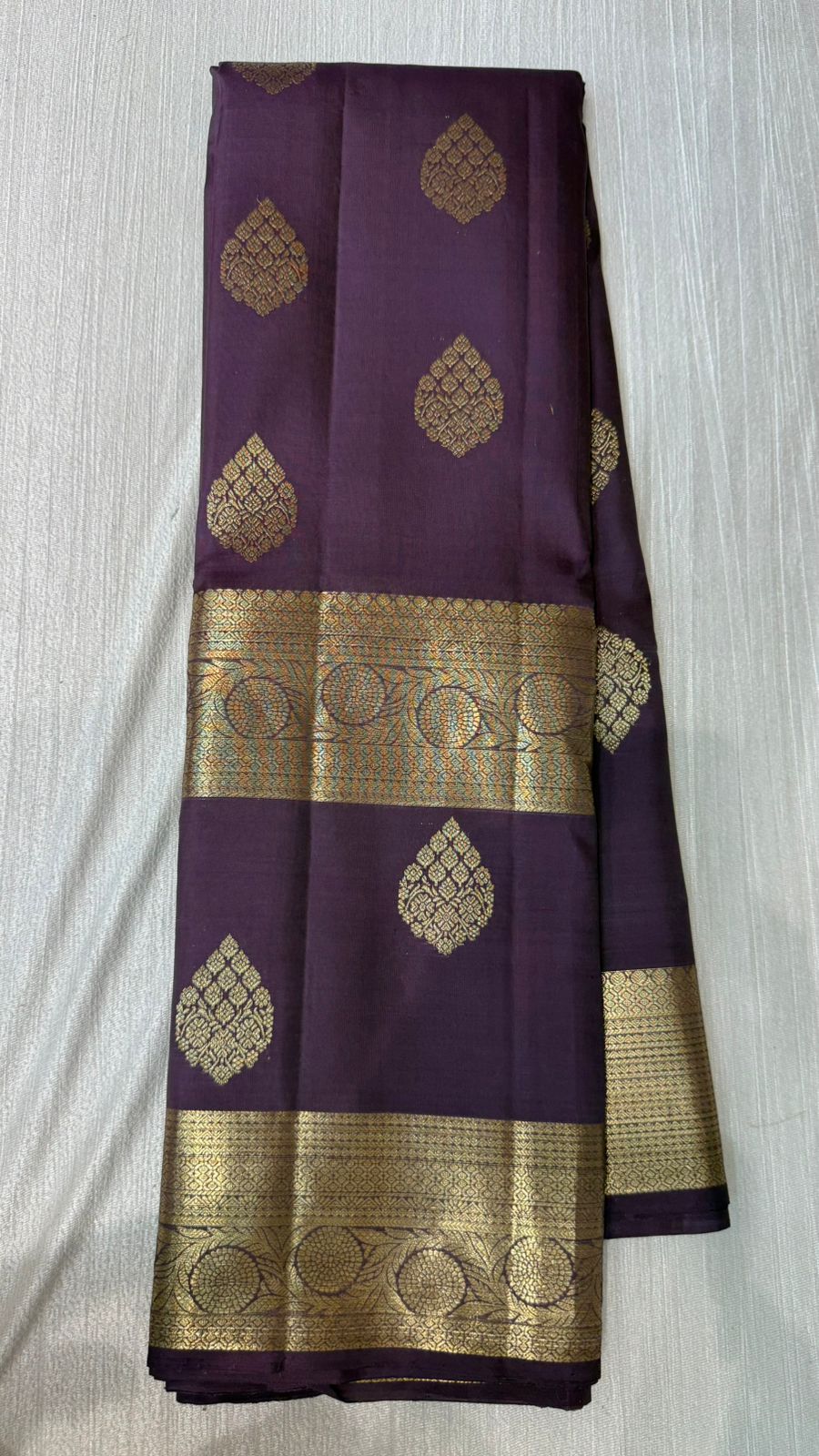 Kanchipuram gap border silk saree