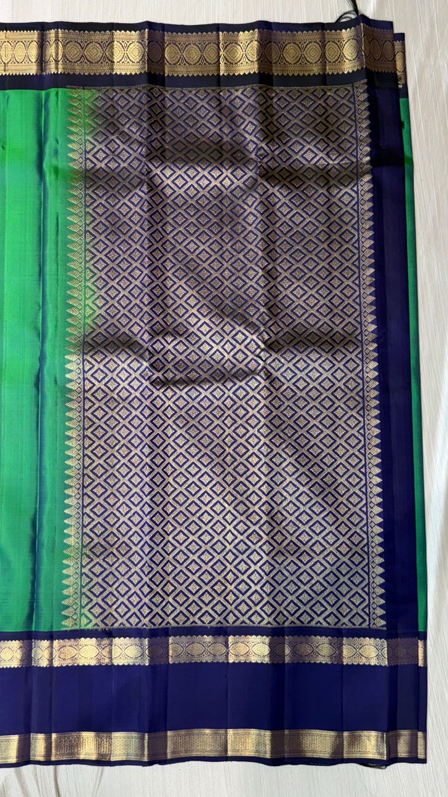 Kanchipuram gap border silk saree