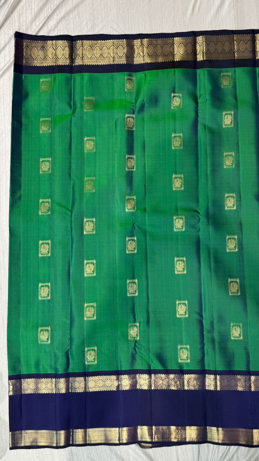 Kanchipuram gap border silk saree