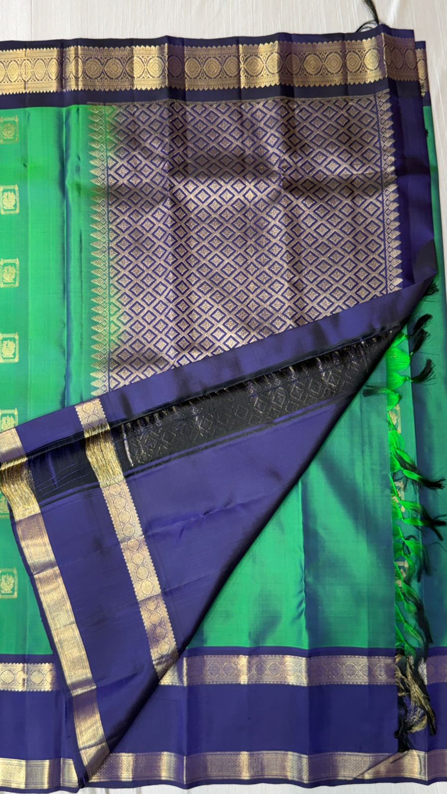 Kanchipuram gap border silk saree