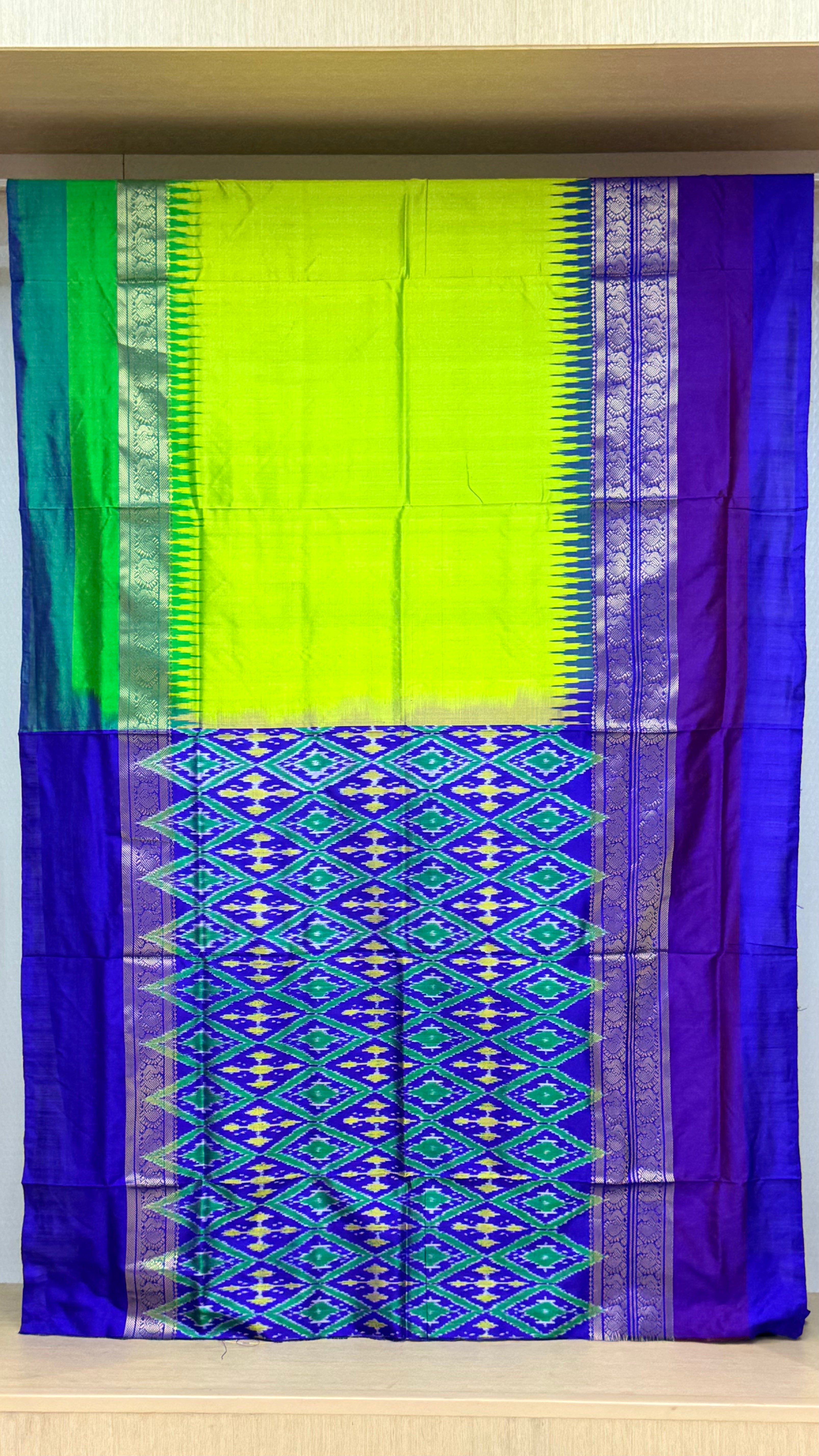 Pochampally Ikkat Ganga-jamuna Saree