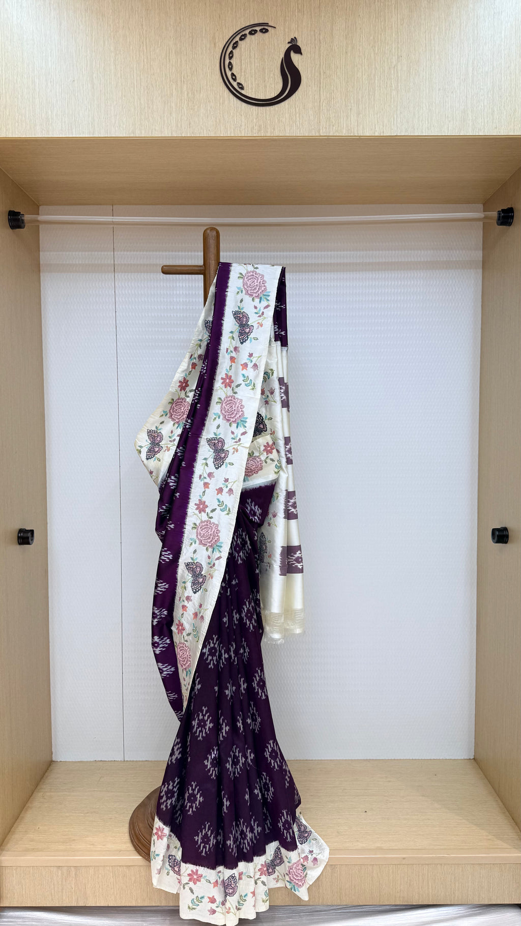 Pochampally Ikkat Pattu - Embroidered Border