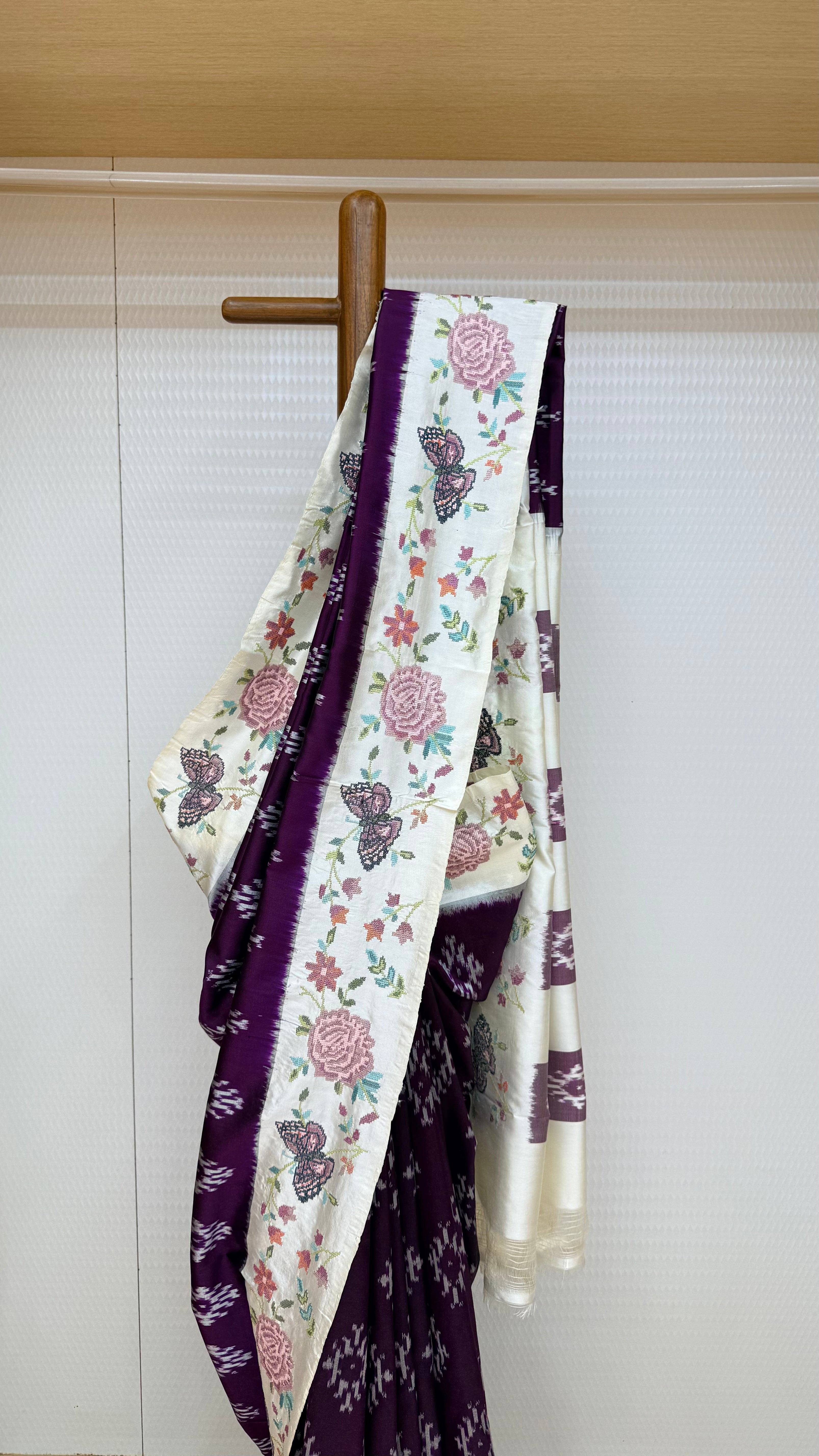 Pochampally Ikkat Pattu - Embroidered Border